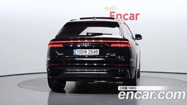 Audi Q8 (4M) Premium, 2023 4