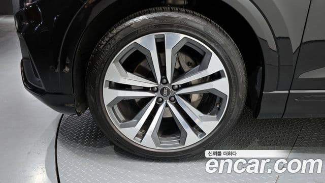 Audi Q8 (4M) Premium, 2023 все фото