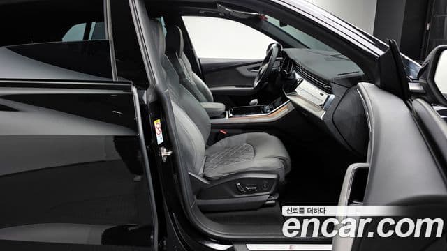 Audi Q8 (4M) Premium, 2023 10