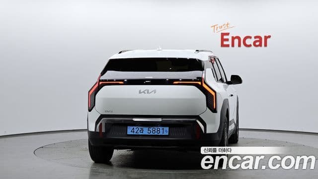 Kia EV3 Earth, 2026 4