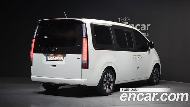 Hyundai Staria Inspiration, 2022 2