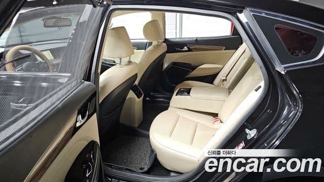 Kia All New K7 Prestige, 2016 11