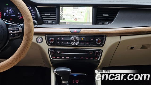 Kia All New K7 Prestige, 2016 19