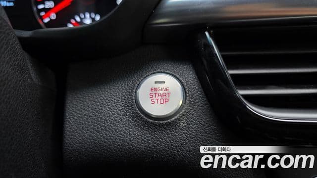 Kia K5 2세대 Prestige, 2017 18