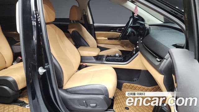 Kia Carnival 4세대 Signature, 2021 11