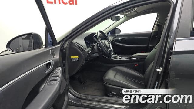 Hyundai Sonata (DN8) Premium Family, 2020 10