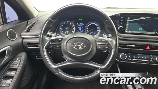 Hyundai Sonata (DN8) Premium Family, 2020 13