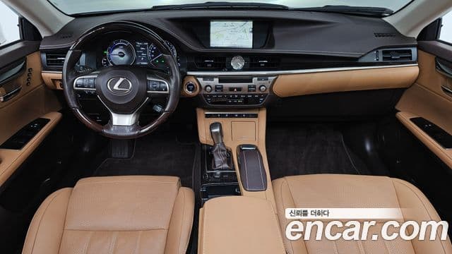 Lexus New ES300h XV60, 2018 7