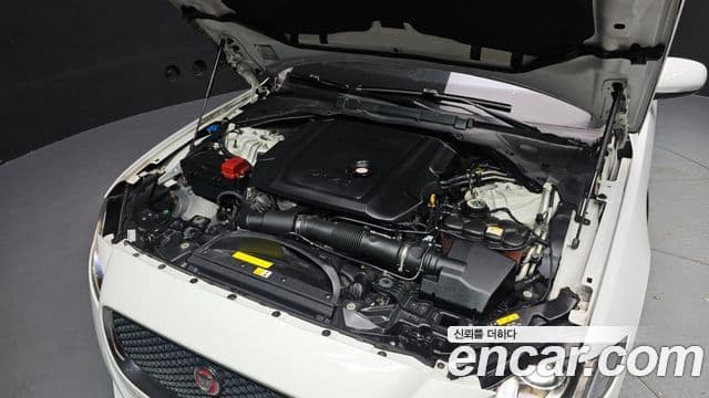 Jaguar XF (X260) 20d Prestige AWD, 2018 6