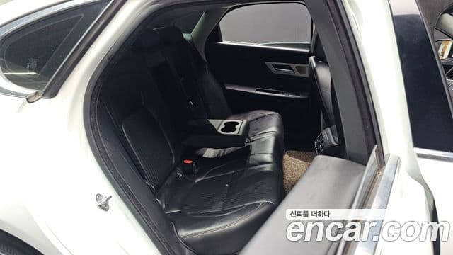 Jaguar XF (X260) 20d Prestige AWD, 2018 12