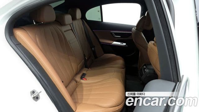 Mercedes-Benz E-класс W214 Avantgarde, 2025 12