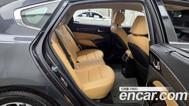 Kia K7 Premier гибрид Noblesse, 2020 12