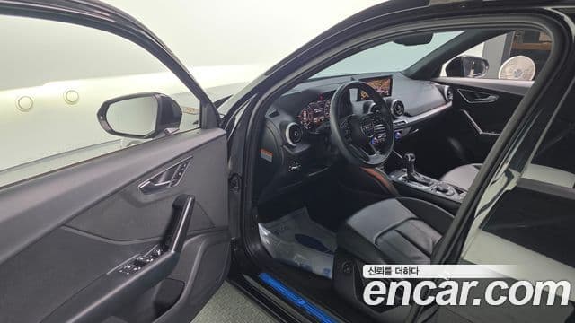 Audi Q2 Premium, 2023 11