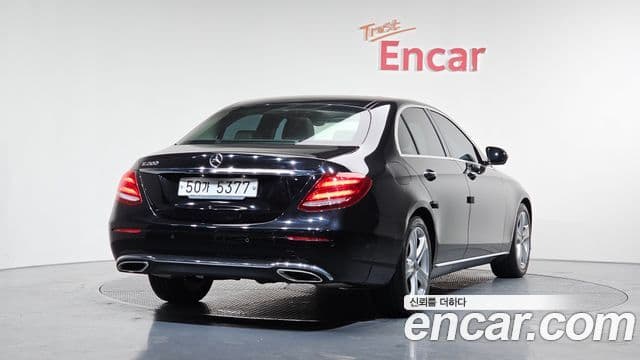 Mercedes-Benz E-класс W213 Avantgarde, 2018 2