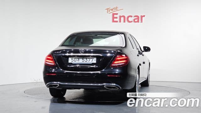 Mercedes-Benz E-класс W213 Avantgarde, 2018 4