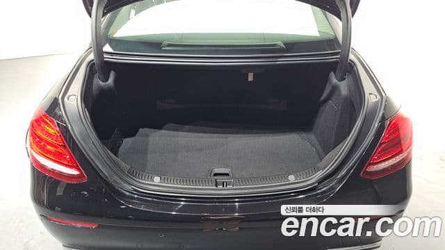 Mercedes-Benz E-класс W213 Avantgarde, 2018 20