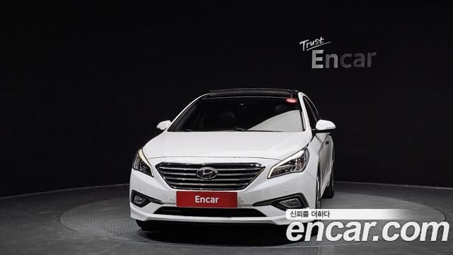 Hyundai LF Sonata Special, 2016 3