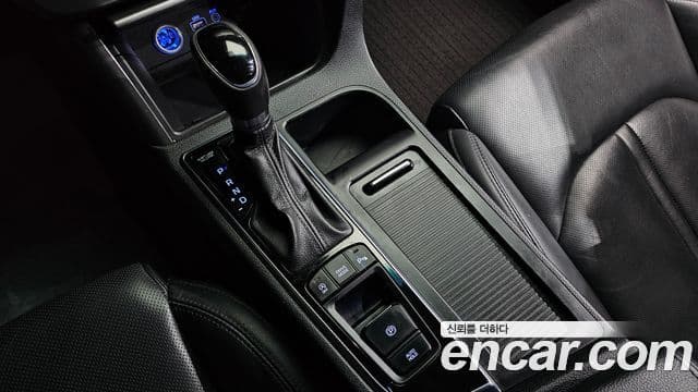 Hyundai LF Sonata Special, 2016 9