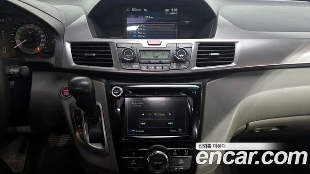 Honda Odyssey 4세대, 2016 14