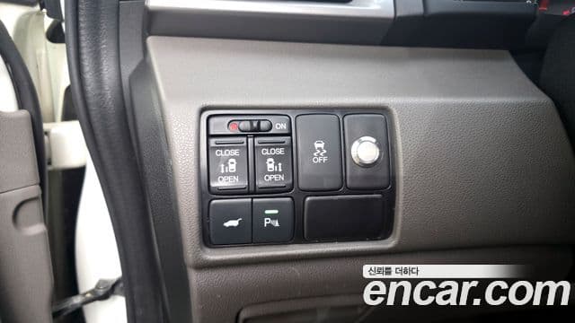 Honda Odyssey 4세대, 2016 16