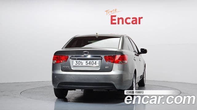 Kia Forte 1.6 CVVT Si, 2010 4