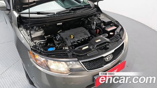 Kia Forte 1.6 CVVT Si, 2010 6