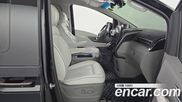 Hyundai Staria Inspiration, 2022 11