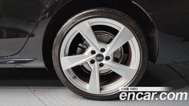 Audi A4 (B9) Premium, 2022 все фото