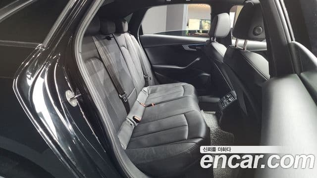 Audi A4 (B9) Premium, 2022 12