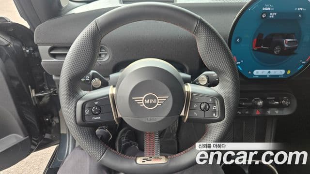 Mini Cooper S 4세대 JCW, 2025 12