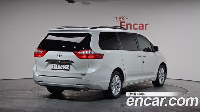 Toyota Sienna, 2017 2