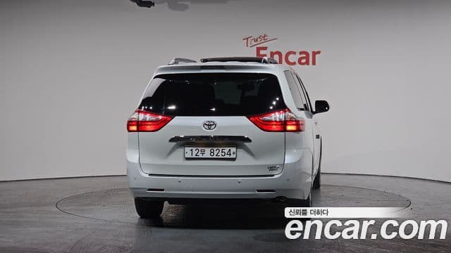 Toyota Sienna, 2017 4