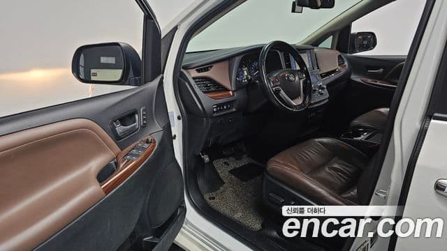 Toyota Sienna, 2017 11