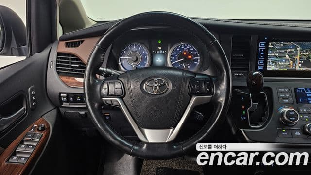 Toyota Sienna, 2017 13