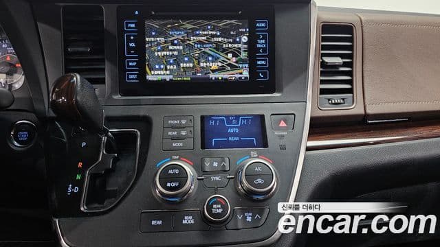 Toyota Sienna, 2017 14