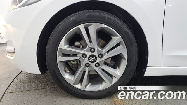 Hyundai Avante AD 1.6 GDI Value Plus, 2018 все фото