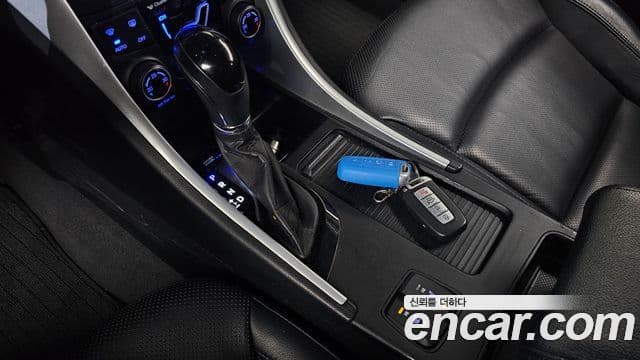 Hyundai YF Sonata Luxury, 2012 9