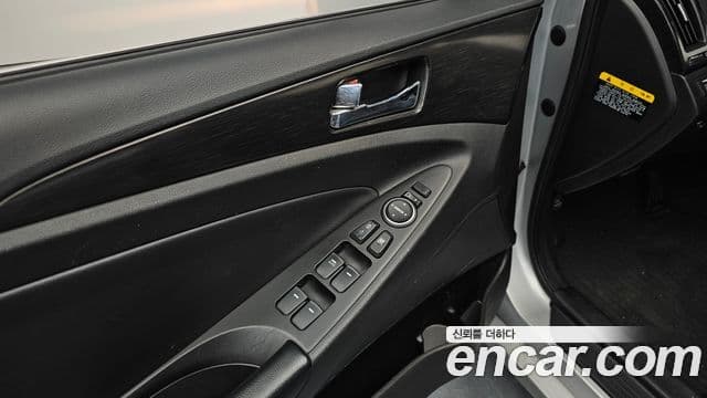 Hyundai YF Sonata Luxury, 2012 13