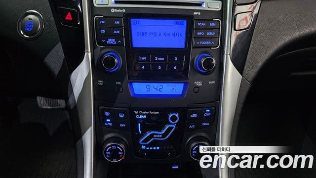 Hyundai YF Sonata Luxury, 2012 18