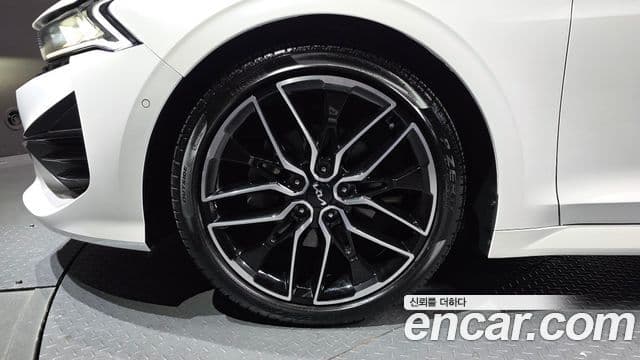 Kia K5 3세대 Signature, 2023 все фото