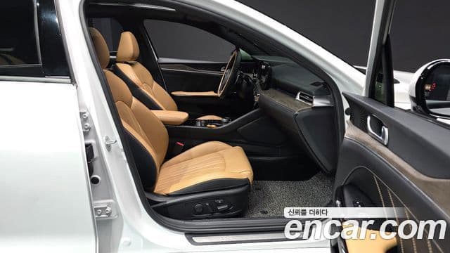 Kia K5 3세대 Signature, 2023 10