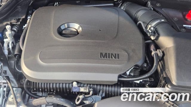 Mini Cooper C 4세대 Classic, 2025 6