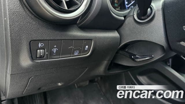 Hyundai The / новый New Kona гибрид Modern, 2021 14