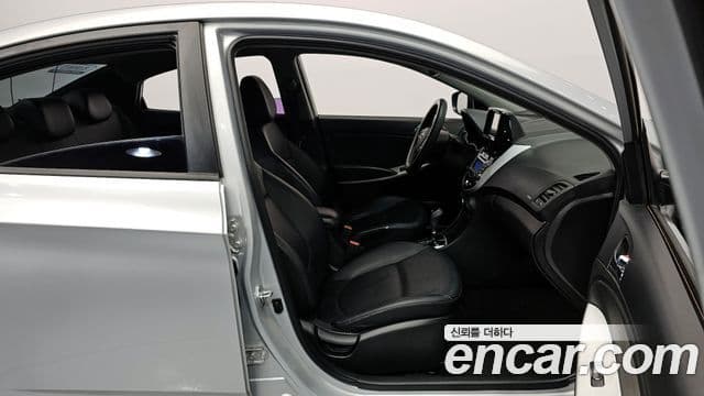 Hyundai Accent(новый кузов / новое поколение) 1.4 VVT Modern(для людей с инвалидностью), 2014 10