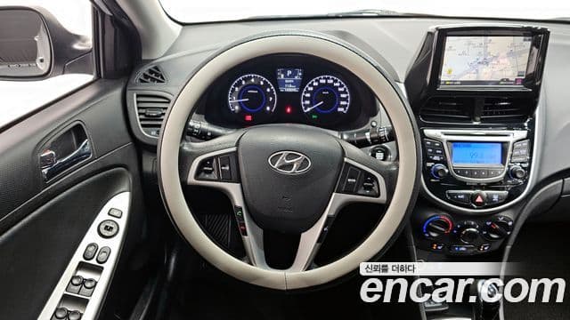 Hyundai Accent(новый кузов / новое поколение) 1.4 VVT Modern(для людей с инвалидностью), 2014 13