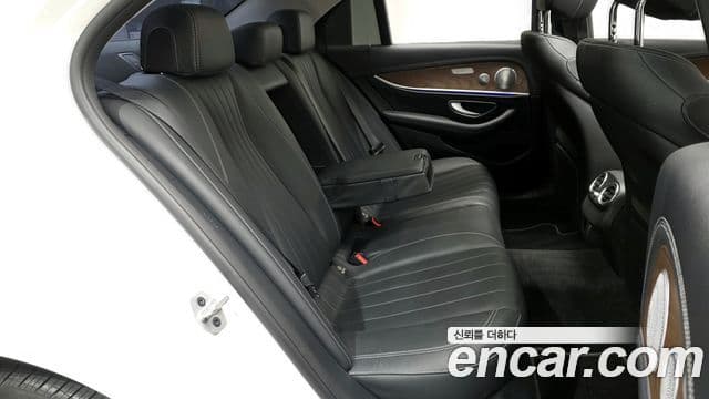 Mercedes-Benz E-класс W213 Exclusive, 2019 12