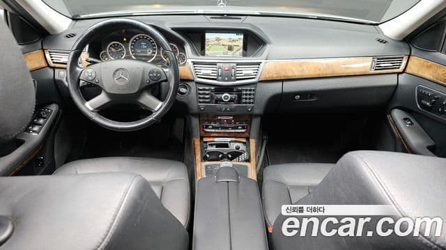 Mercedes-Benz E-класс W212 E300 Elegance, 2010 7