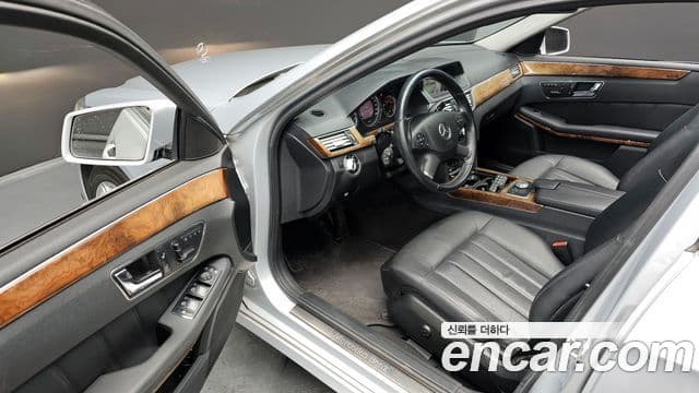 Mercedes-Benz E-класс W212 E300 Elegance, 2010 12