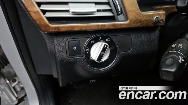 Mercedes-Benz E-класс W212 E300 Elegance, 2010 17