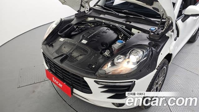 Porsche Macan 95B, 2015 6